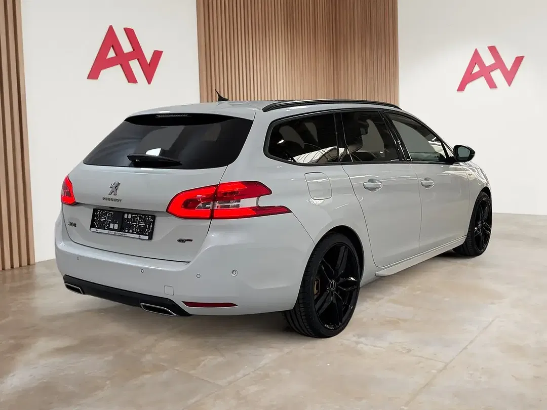 Peugeot 308 - Thumbnail 6