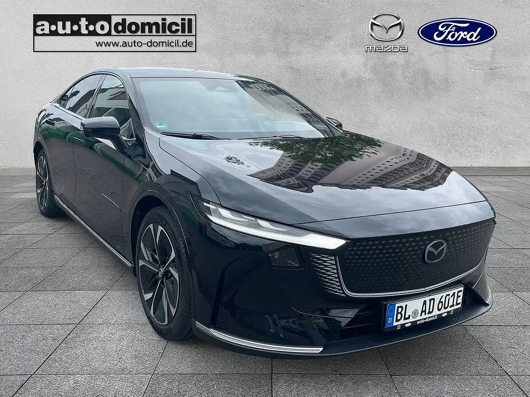 Mazda 6e - Thumbnail 1