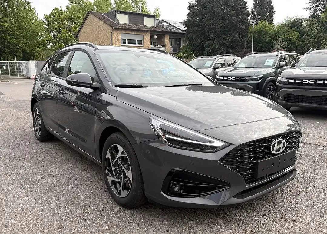 Hyundai i30 - Thumbnail 4