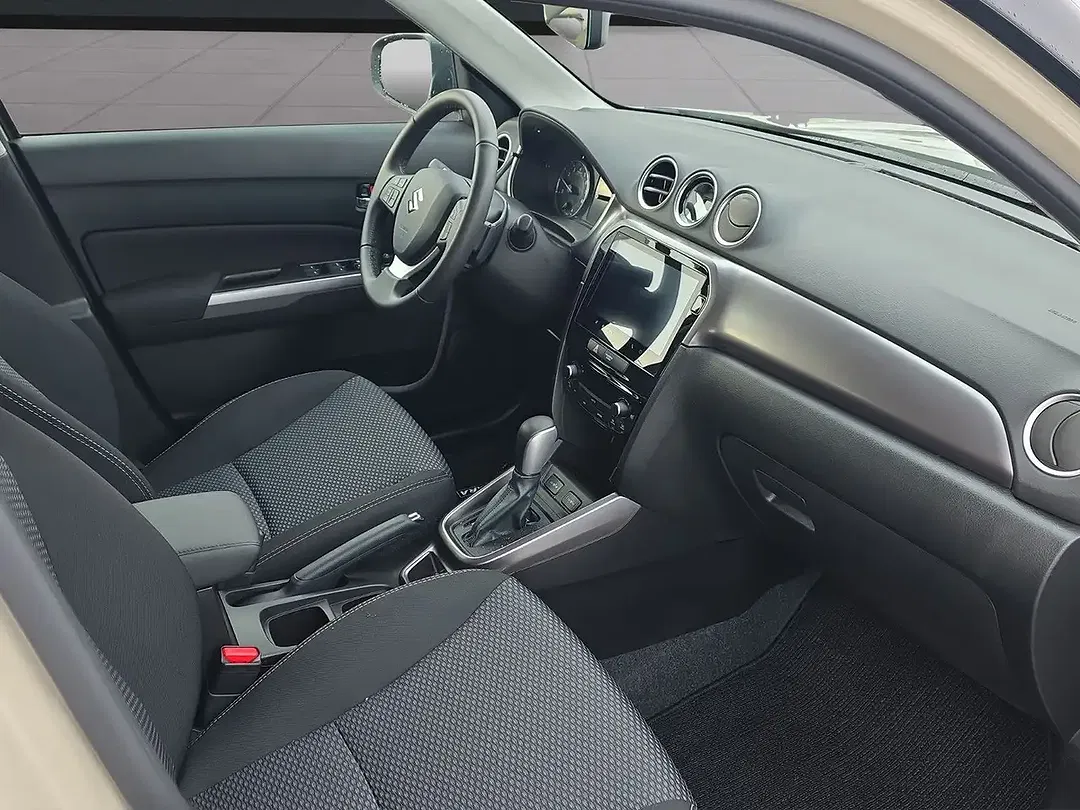 Suzuki Vitara - Thumbnail 13