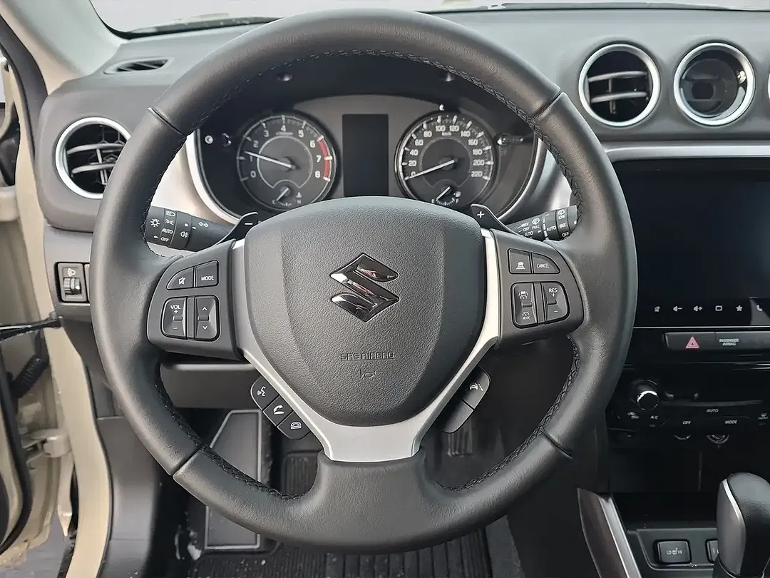 Suzuki Vitara - Thumbnail 15