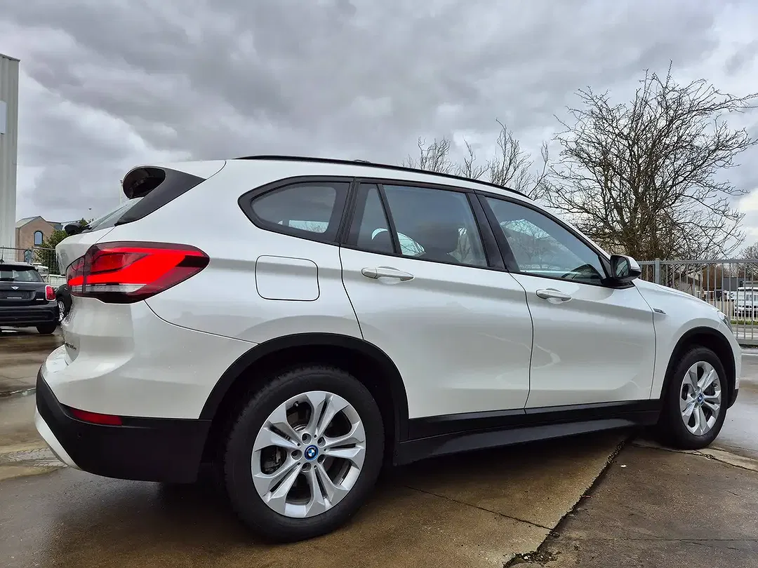 BMW X1 - Thumbnail 12
