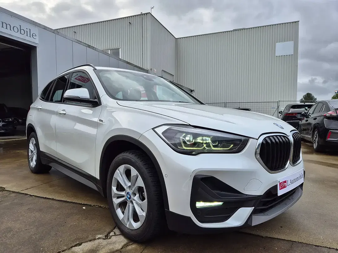 BMW X1 - Thumbnail 2