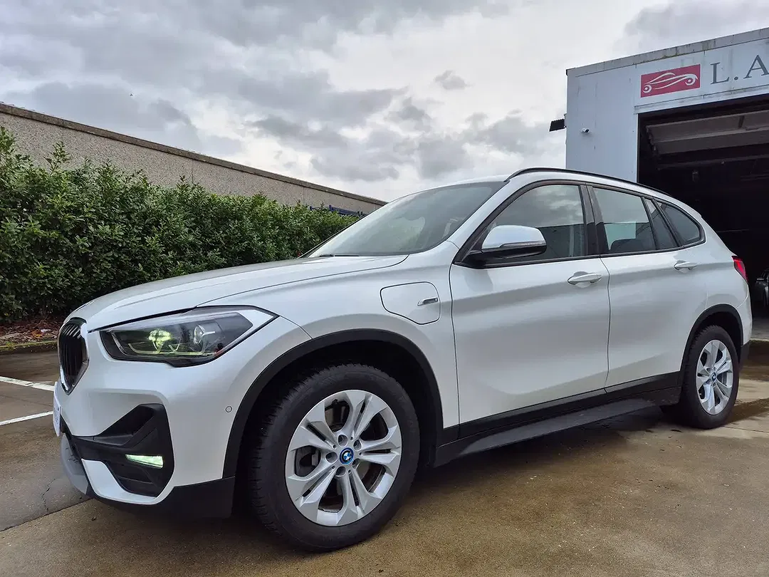 BMW X1 - Thumbnail 6