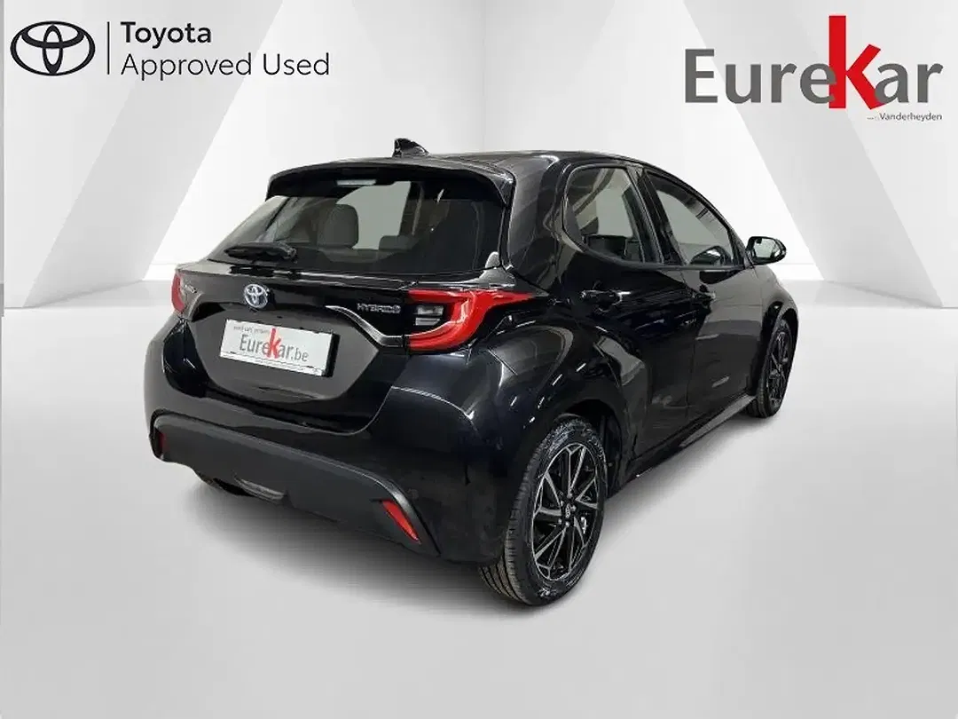 Toyota Yaris - Thumbnail 3