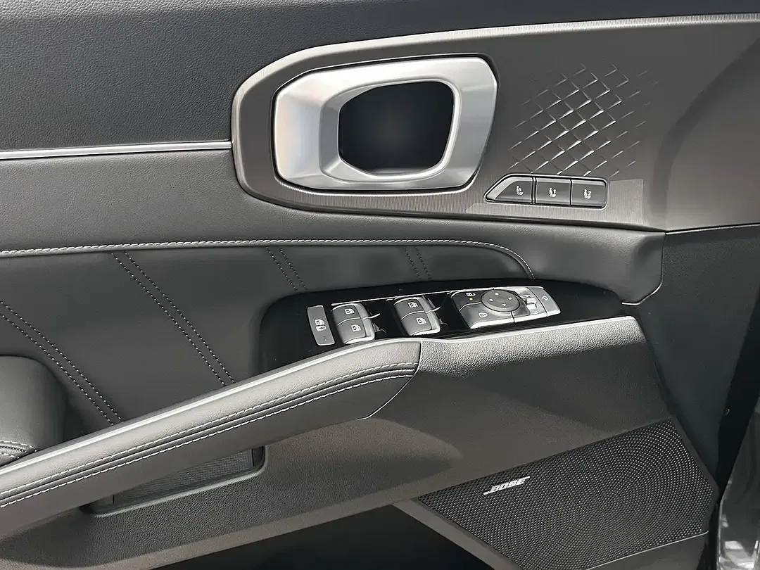 Kia Sorento - Thumbnail 14