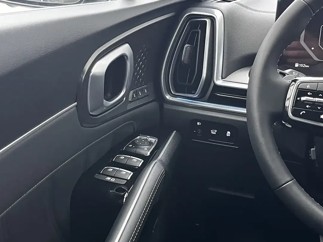 Kia Sorento - Thumbnail 15