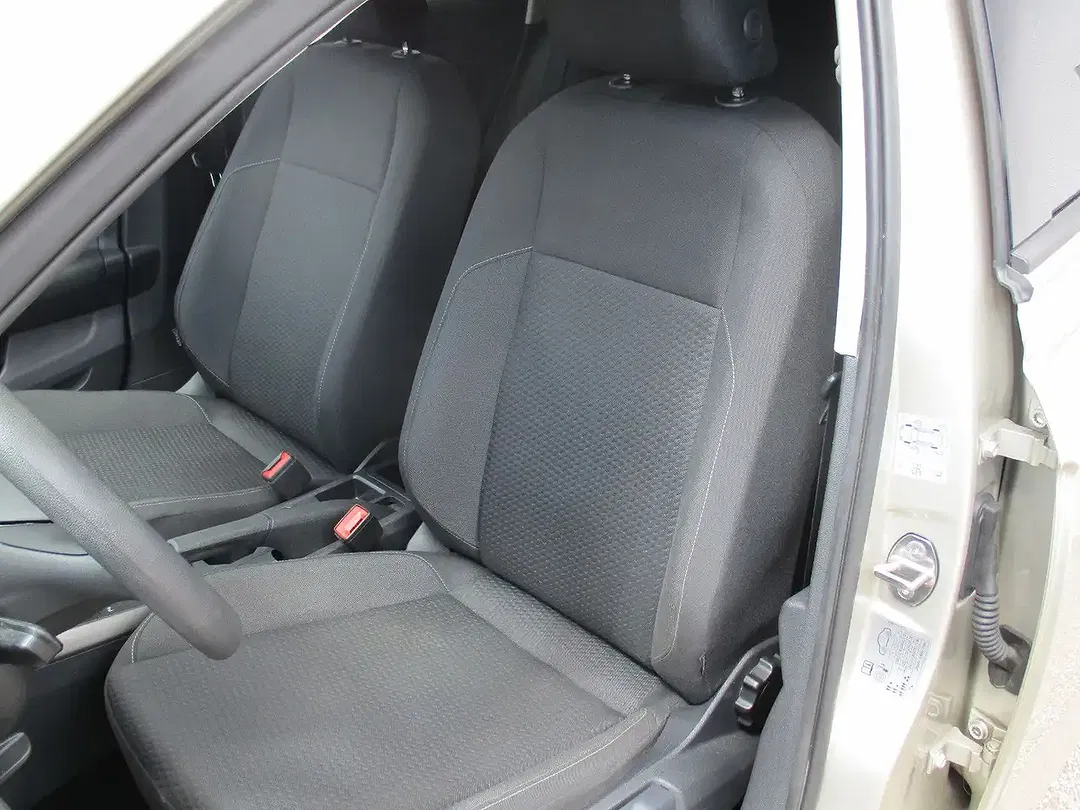 Volkswagen Polo - Thumbnail 10