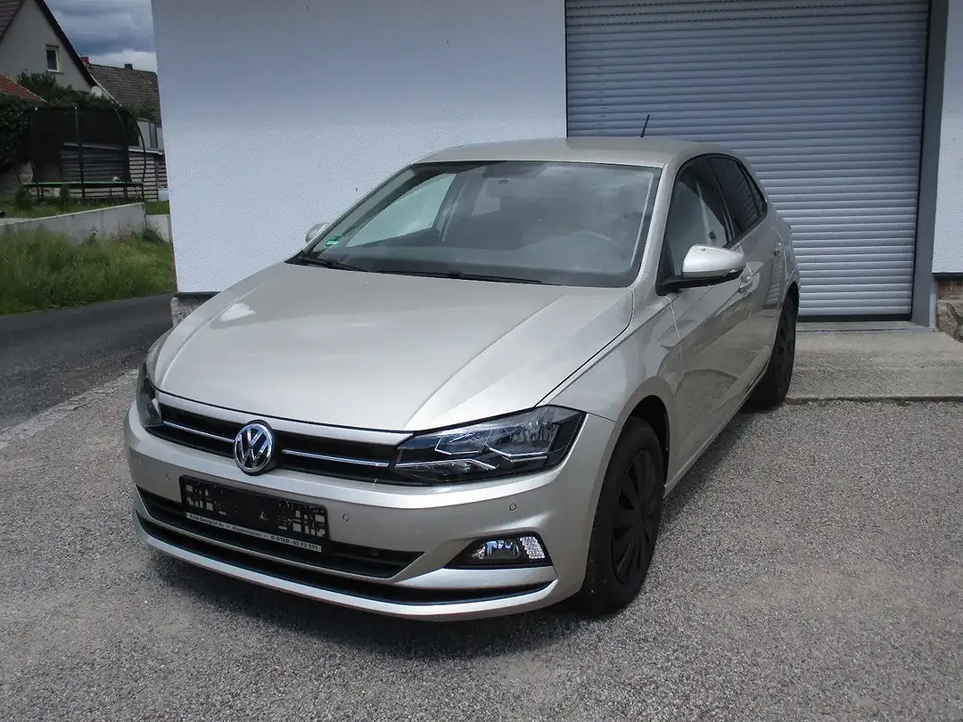 Volkswagen Polo - Thumbnail 2