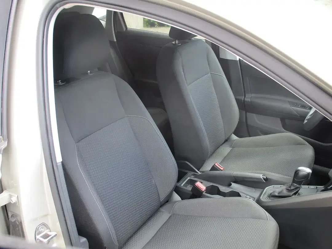 Volkswagen Polo - Thumbnail 6