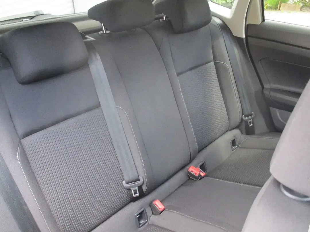 Volkswagen Polo - Thumbnail 7