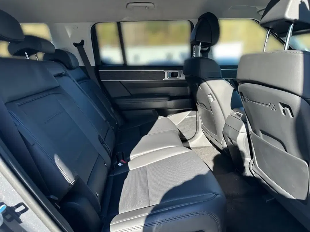 Hyundai SANTA FE - Thumbnail 13