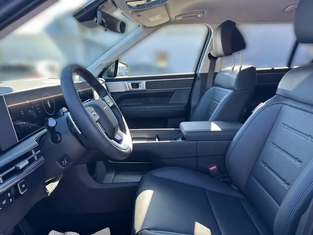 Hyundai SANTA FE - Thumbnail 7