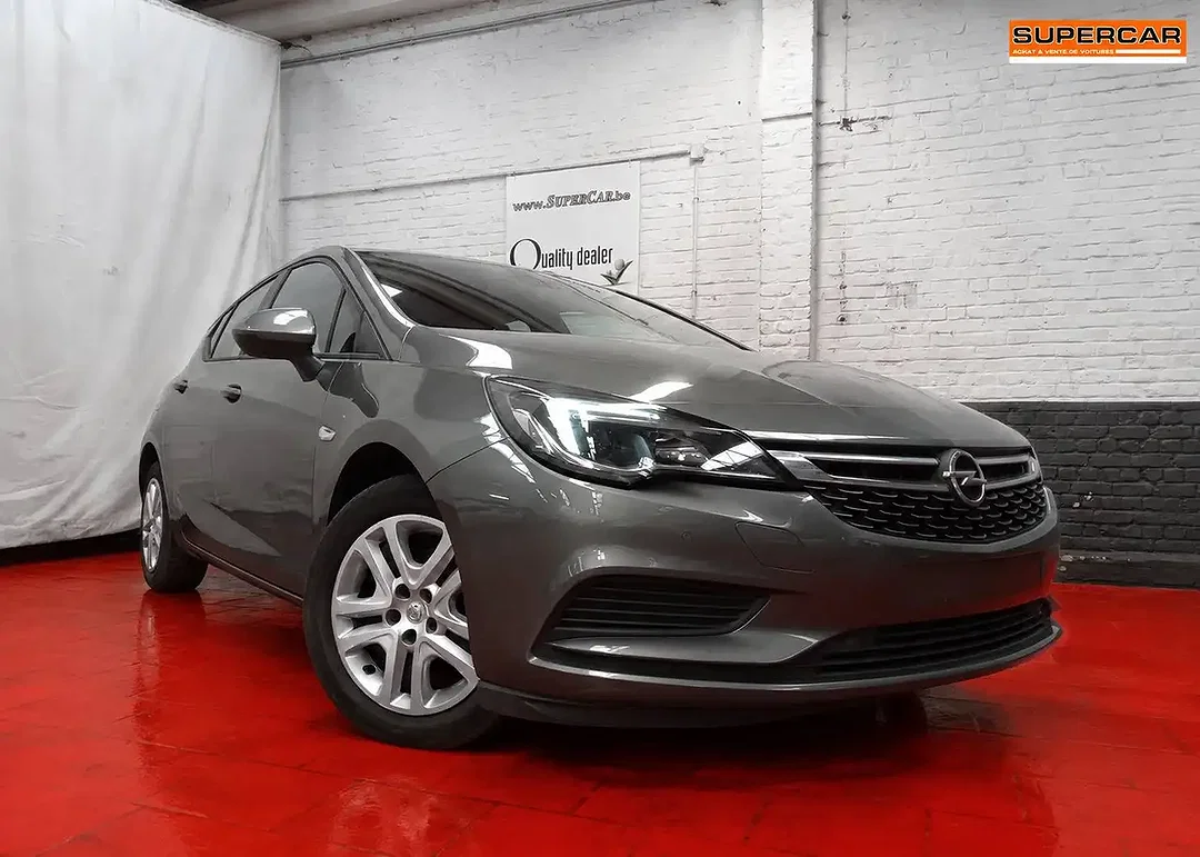 Opel Astra - Afbeelding 1