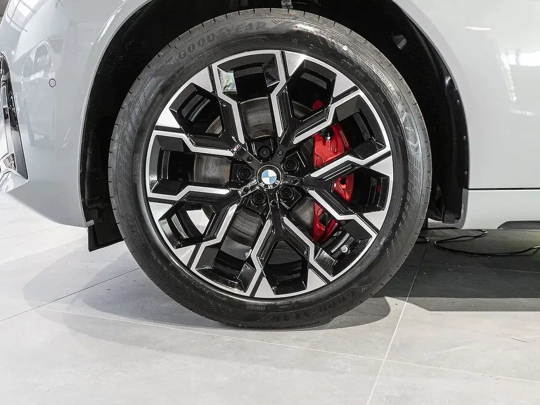 BMW X3 - Thumbnail 3
