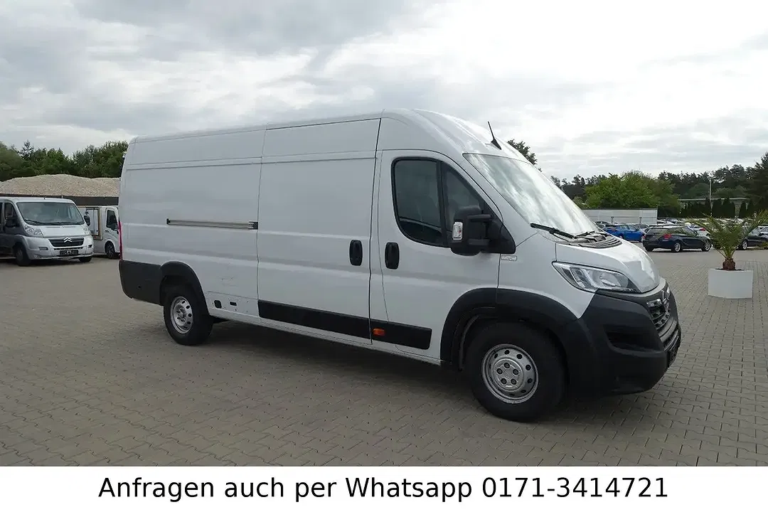 Opel Movano - Thumbnail 3