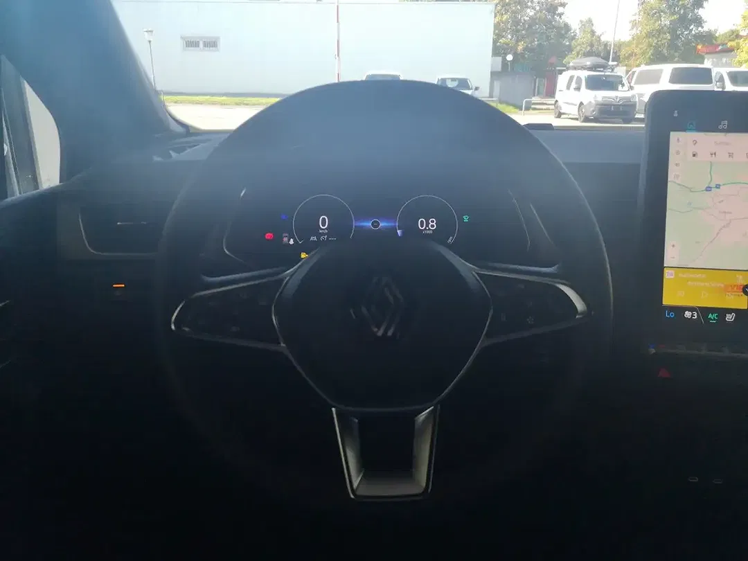 Renault Captur - Thumbnail 12
