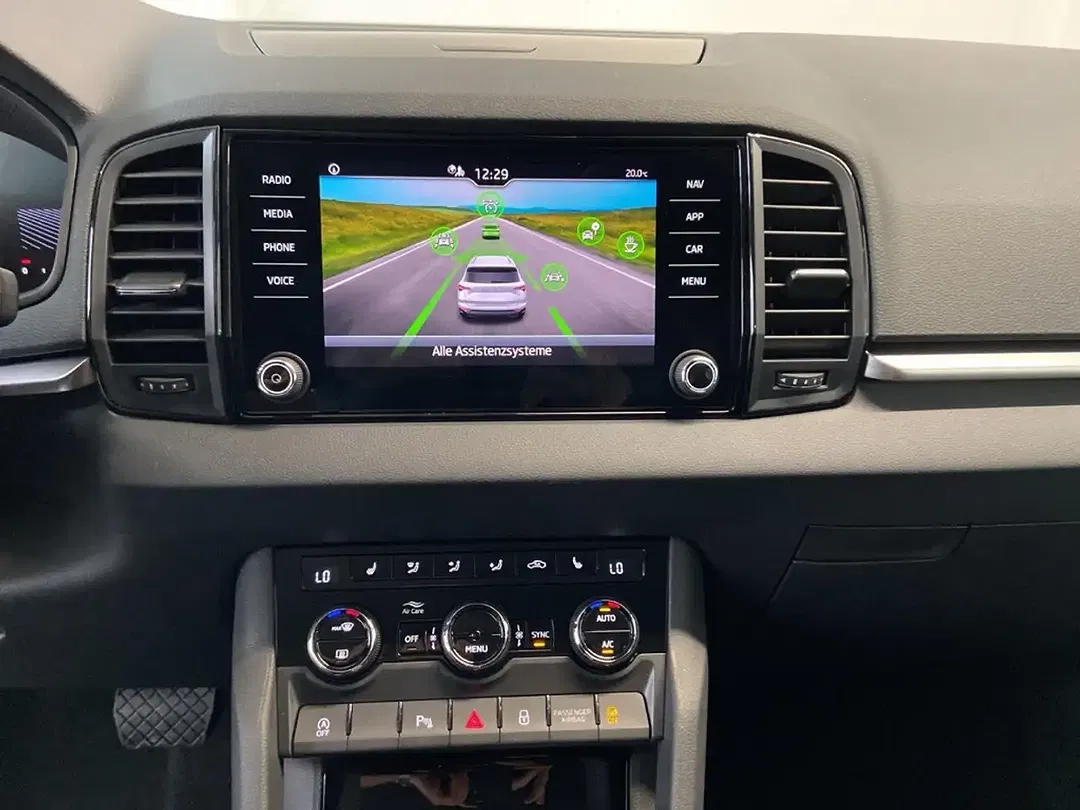 Skoda Karoq - Thumbnail 13