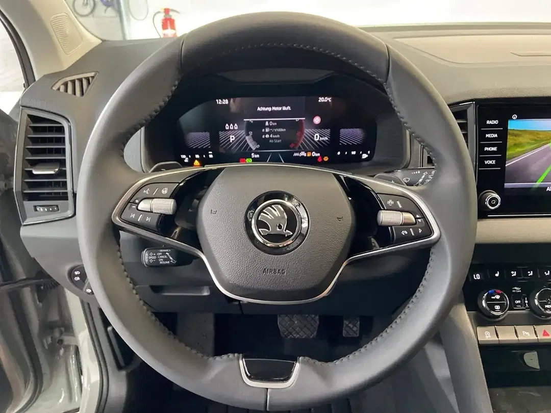 Skoda Karoq - Thumbnail 8