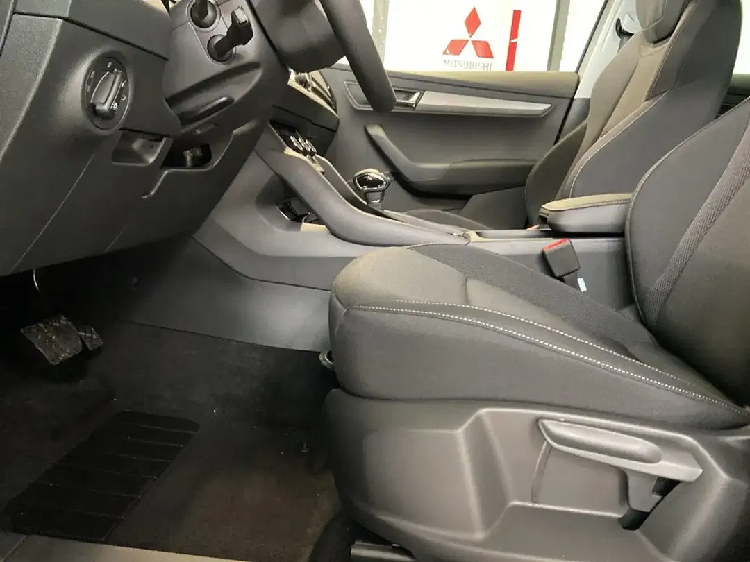 Skoda Karoq - Thumbnail 9