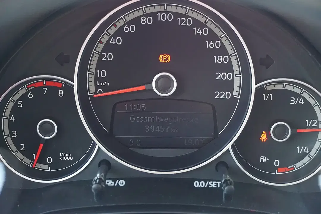 Volkswagen up! - Thumbnail 14