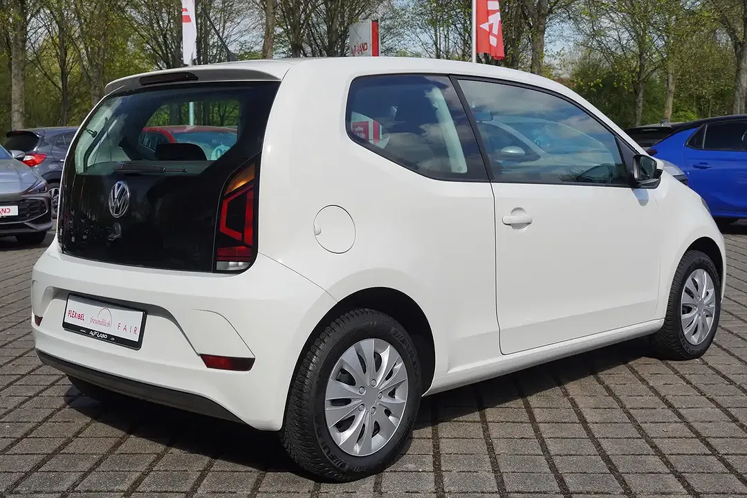 Volkswagen up! - Thumbnail 4