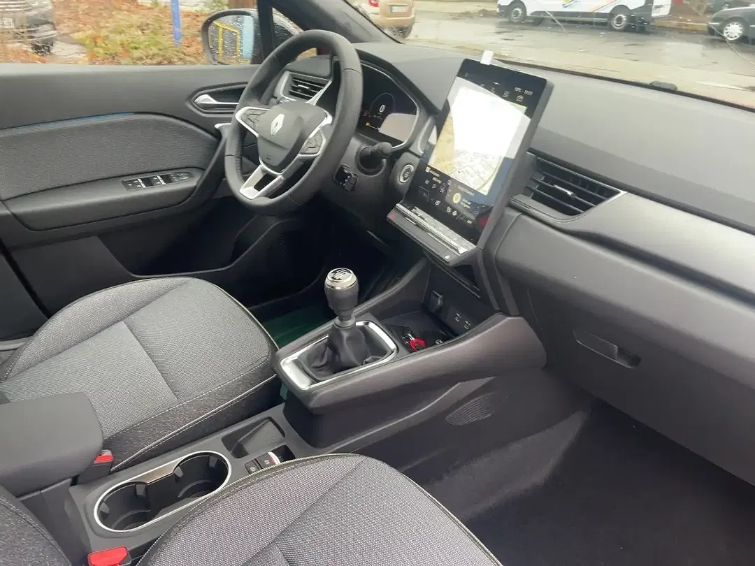 Renault Captur - Thumbnail 11