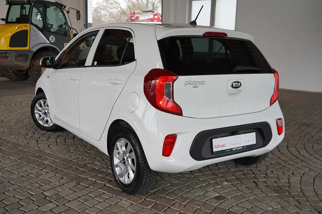 Kia Picanto - Thumbnail 4