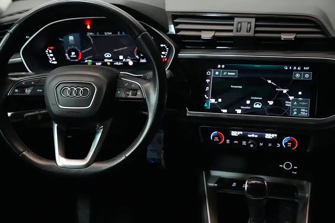Audi Q3 - Thumbnail 8