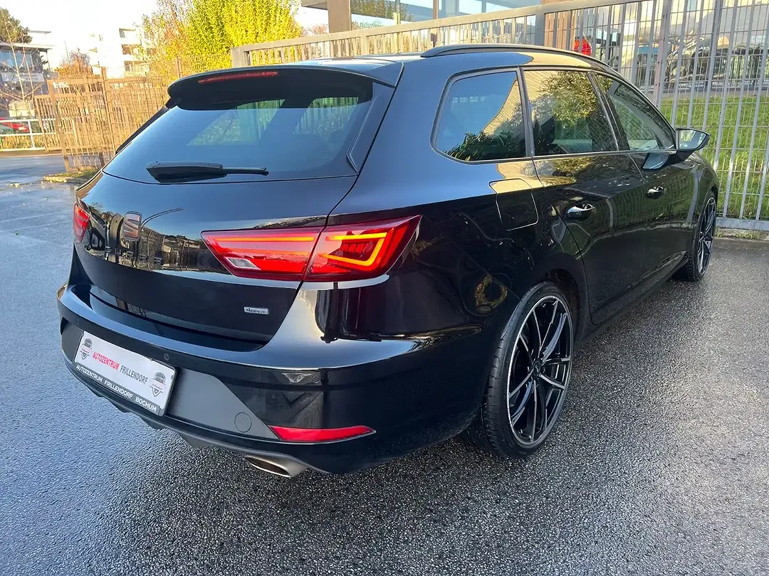 SEAT Leon - Thumbnail 7