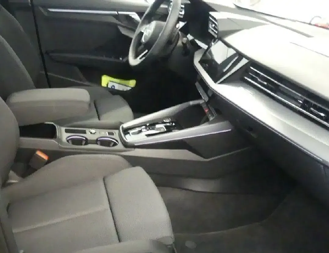Audi A3 - Thumbnail 3