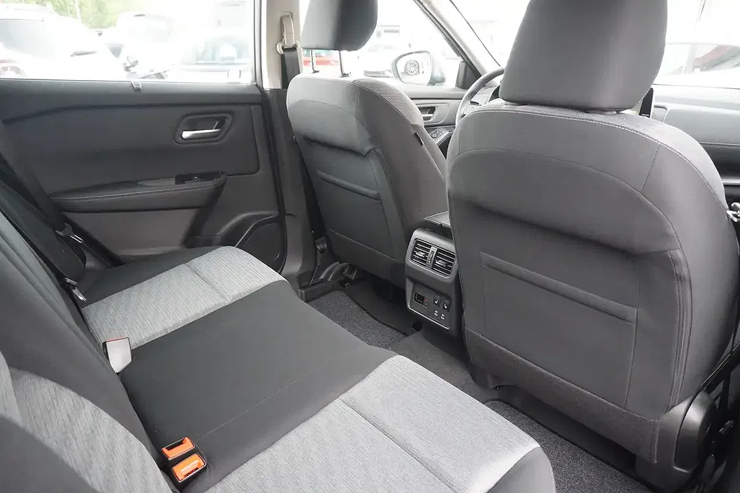 Nissan X-Trail - Thumbnail 11