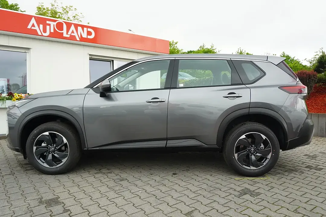 Nissan X-Trail - Thumbnail 2