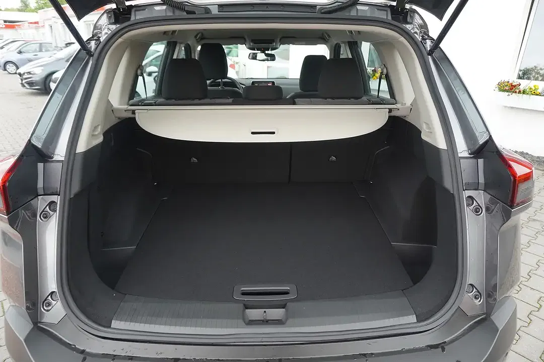 Nissan X-Trail - Thumbnail 5
