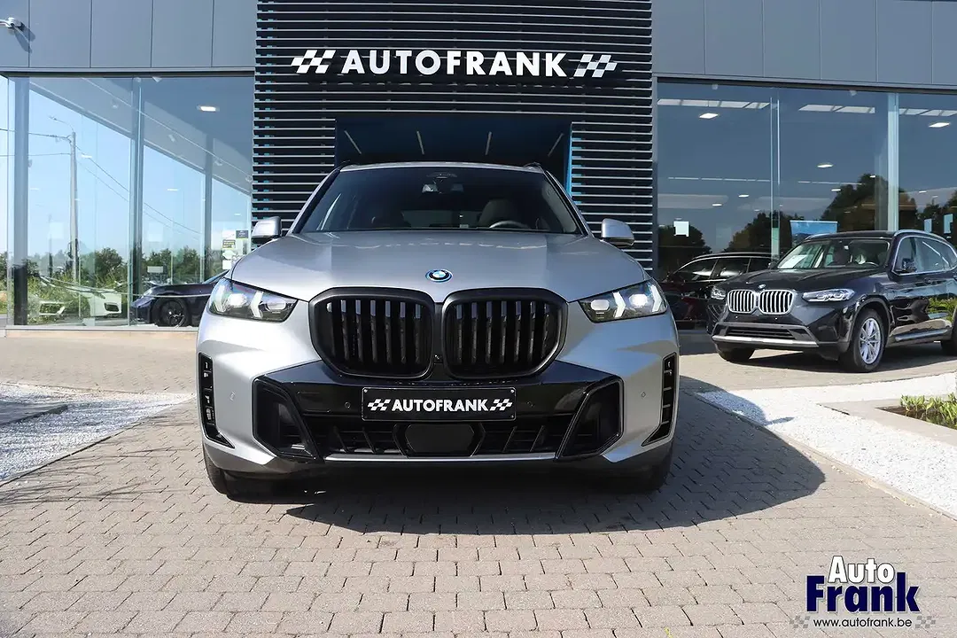 BMW X5 - Thumbnail 2
