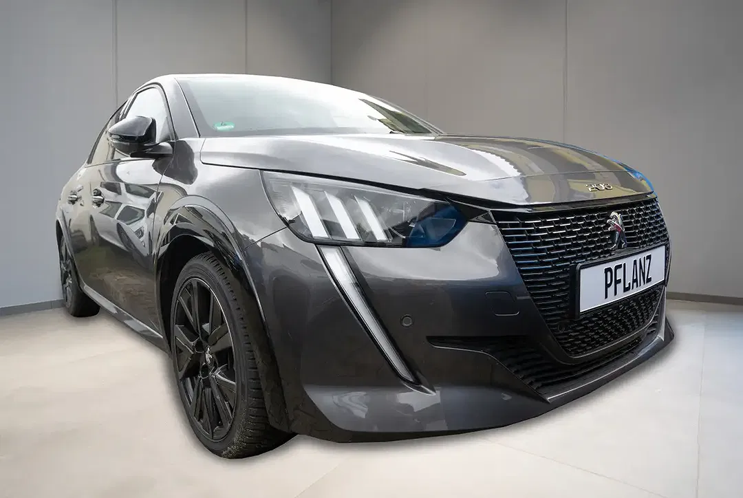 Peugeot 208 - Thumbnail 2