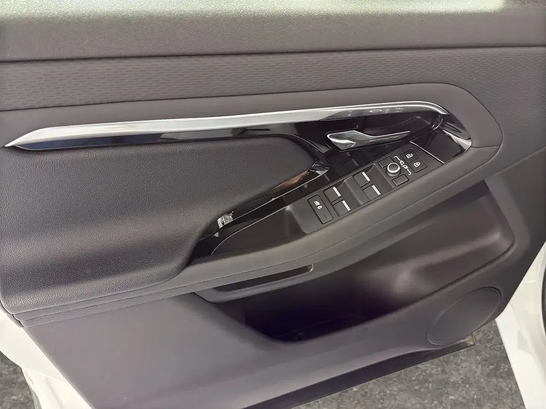Land Rover Range Rover - Thumbnail 15