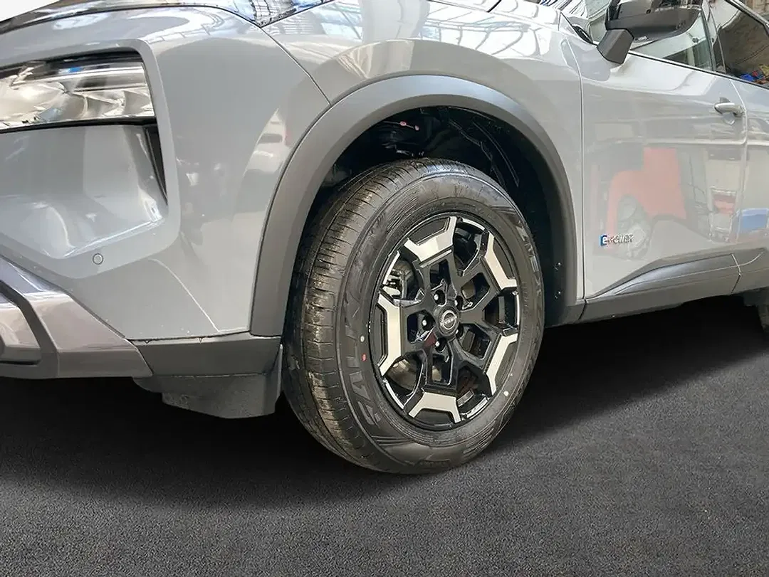 Nissan X-Trail - Thumbnail 4