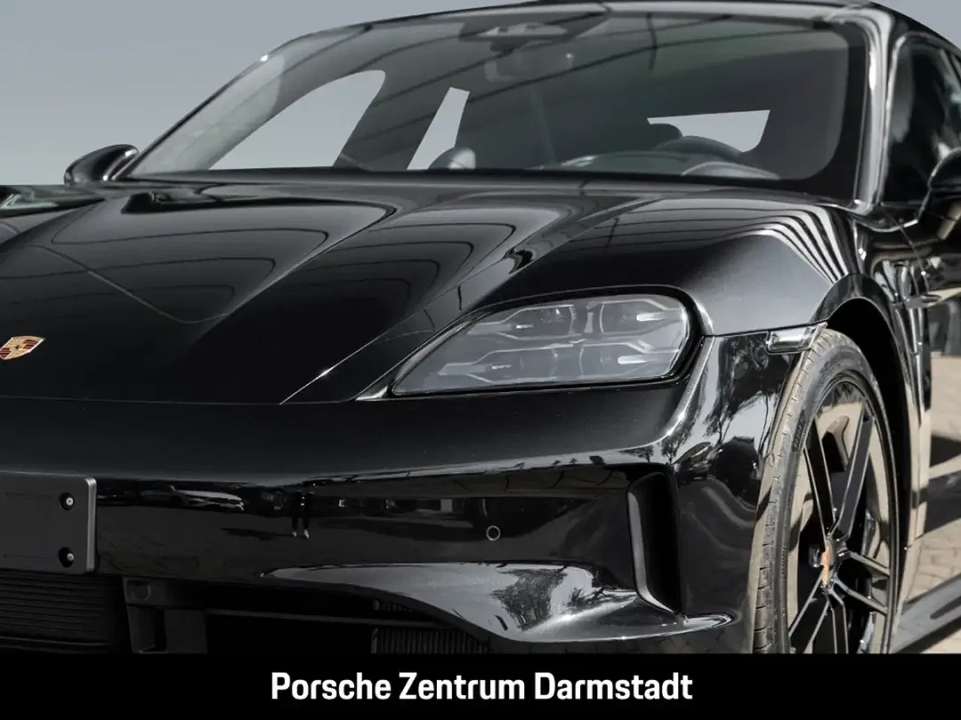 Porsche Taycan - Thumbnail 10