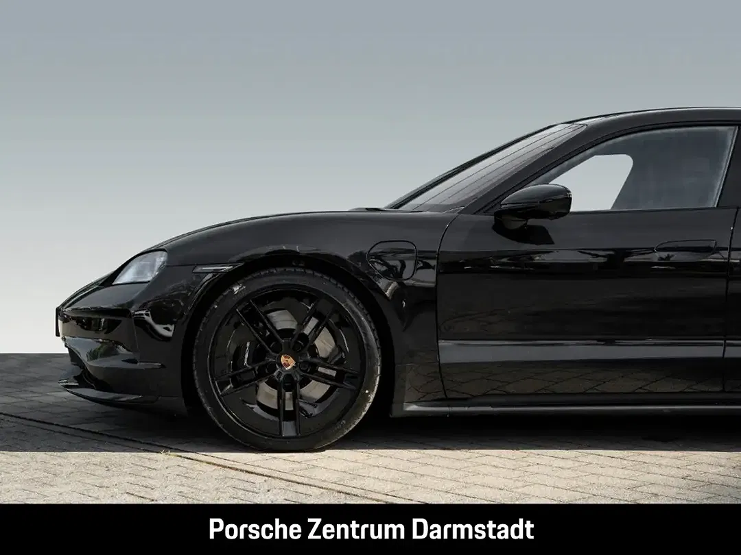 Porsche Taycan - Thumbnail 11