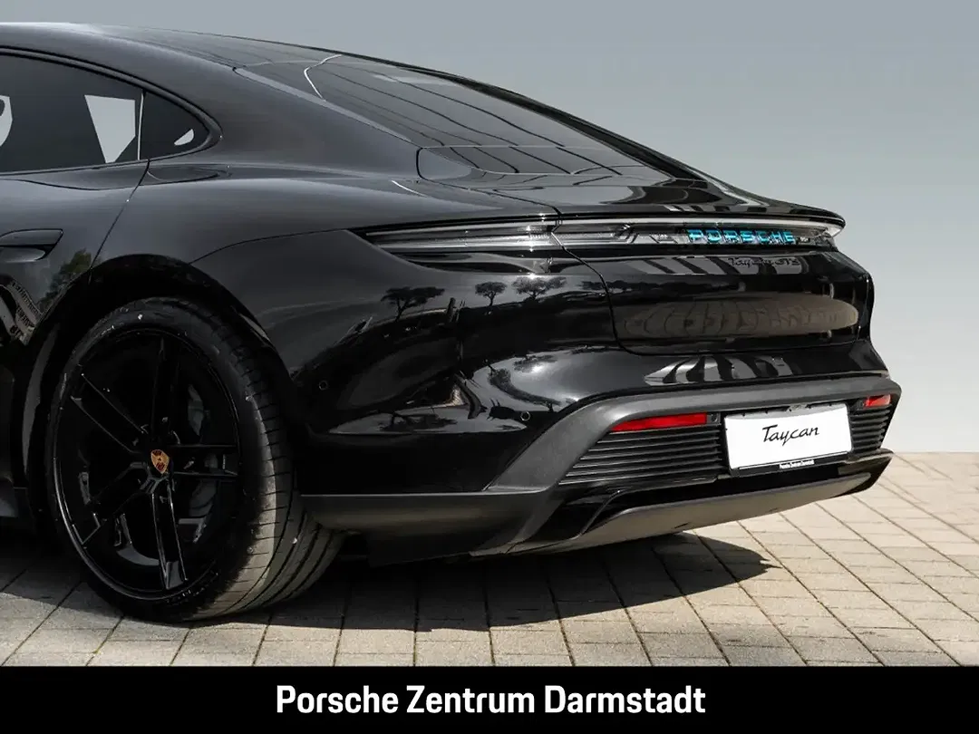Porsche Taycan - Thumbnail 14