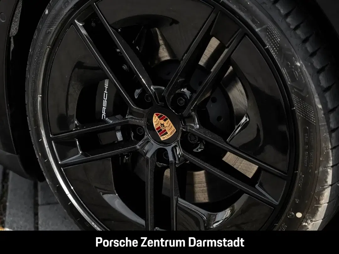 Porsche Taycan - Thumbnail 15