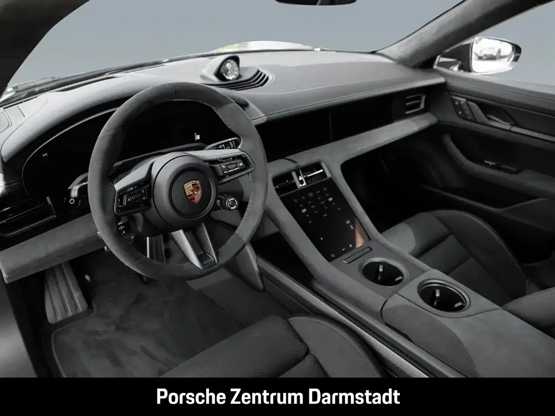 Porsche Taycan - Thumbnail 4