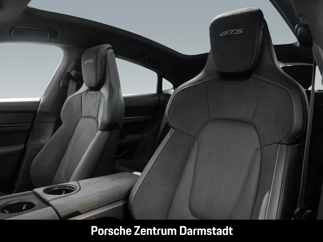 Porsche Taycan - Thumbnail 5