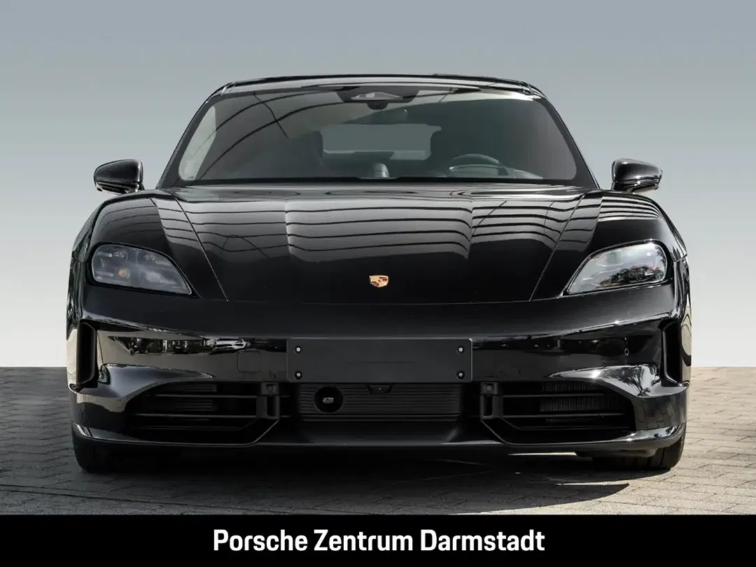 Porsche Taycan - Thumbnail 7