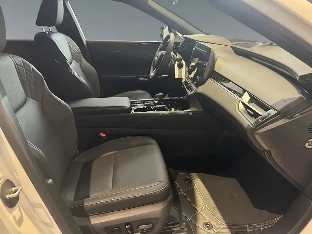 Lexus RX 450h - Thumbnail 12