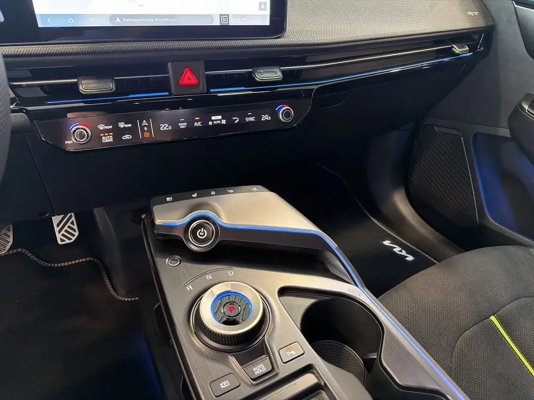 Kia EV6 - Thumbnail 13