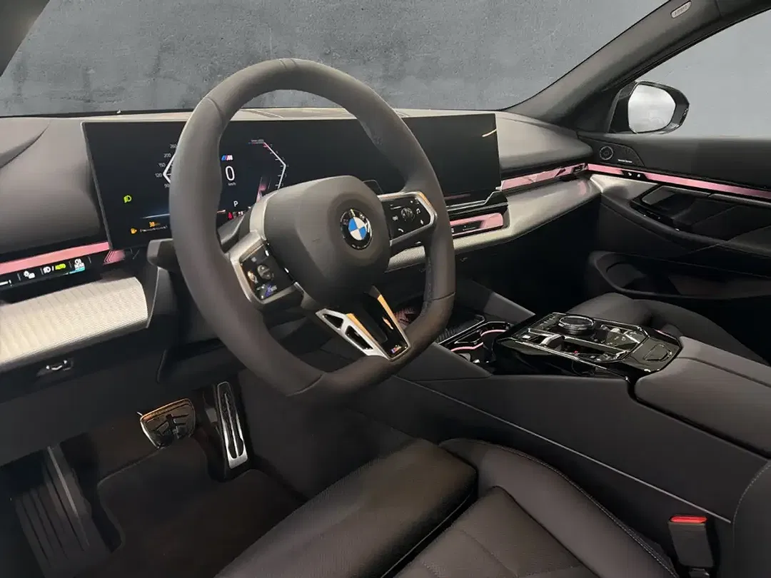 BMW 520 - Thumbnail 9