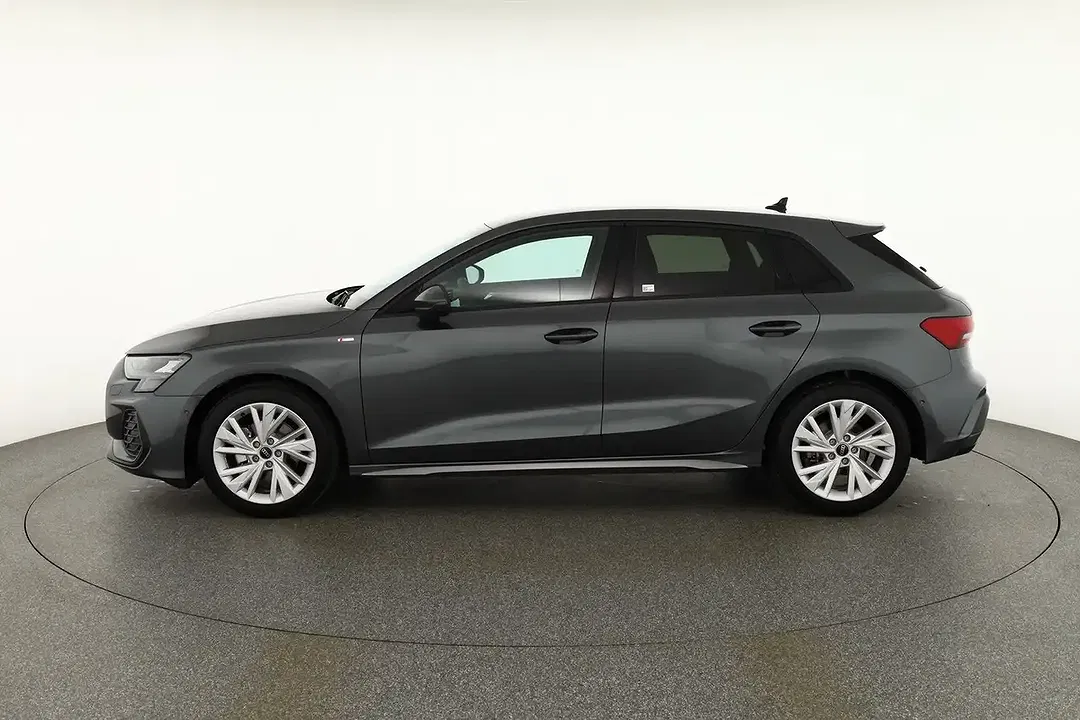 Audi A3 - Thumbnail 1