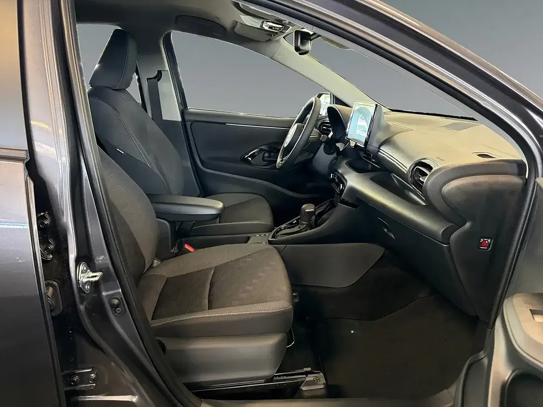 Toyota Yaris - Thumbnail 14
